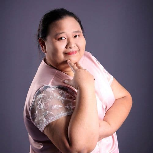 อภิญญา ปิ่นเงิน
