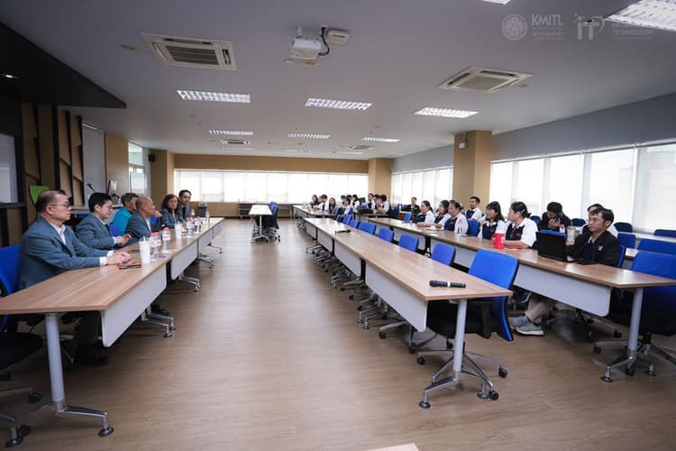 Council of Faculty and Staff, KMITL, organized the activity “Meeting with the IT Ladkrabang Community”