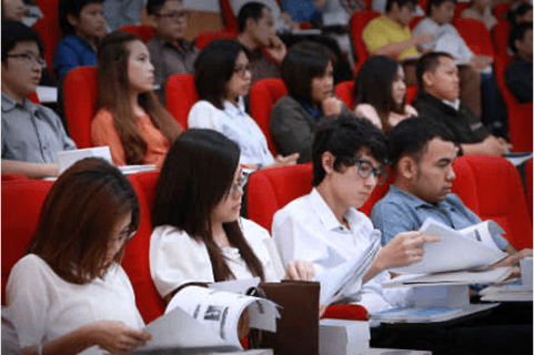 The master's degree curriculum was revised to include two specializations: Information System Technologies (IST) and Information Technology and Management (ITM).