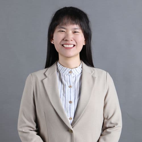 ดร. ภัทรภร วัฒนาชีพ ภัทรภร วัฒนาชีพ